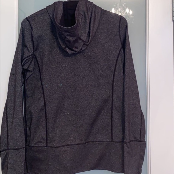 Lululemon Black and Grey In Stride Jacket - Picture 4 of 4